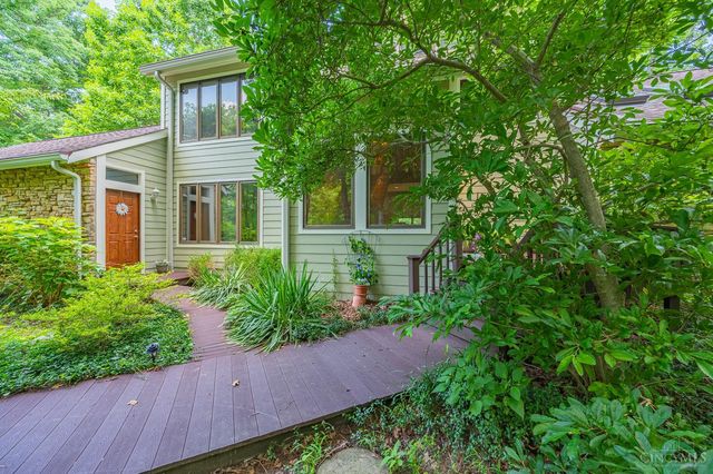 7 Laurelwood Drive, Miami Twp, OH 45150