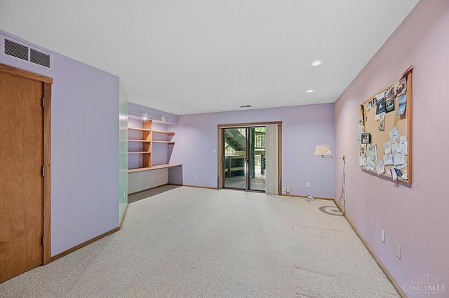 7 Laurelwood Drive, Miami Twp, OH 45150