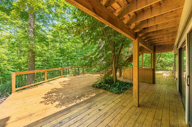 7 Laurelwood Drive, Miami Twp, OH 45150