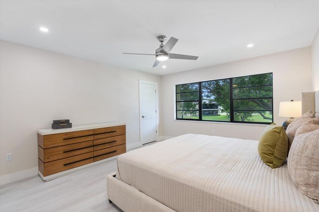 52 Stratford Lane W F, Boynton Beach, FL 33436