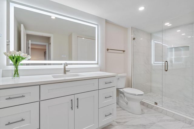 52 Stratford Lane W F, Boynton Beach, FL 33436