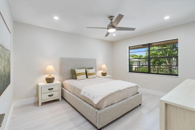 52 Stratford Lane W F, Boynton Beach, FL 33436