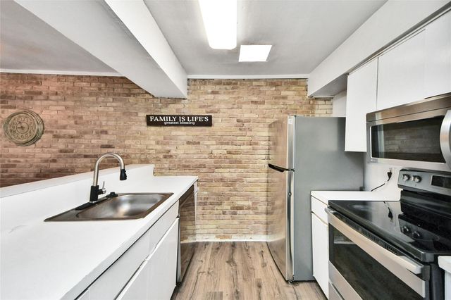 2609 Marilee Lane 2, Houston, TX 77057