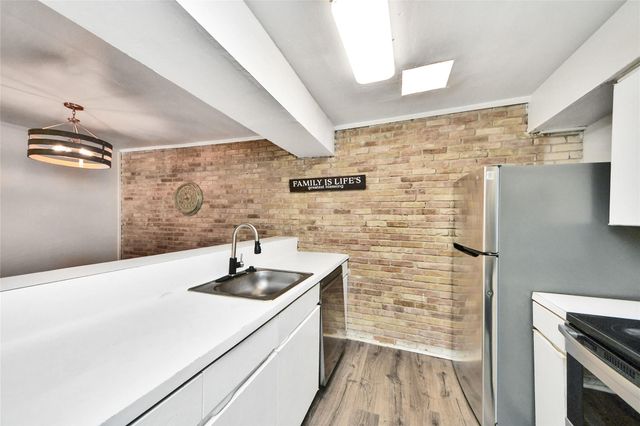 2609 Marilee Lane 2, Houston, TX 77057