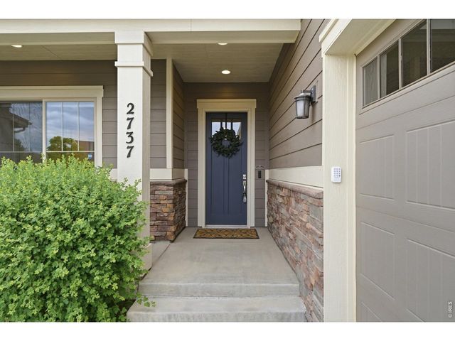 2737 Cub Lake Dr, Loveland, CO 80538