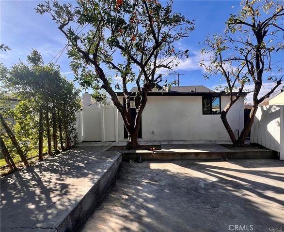 19521 Welby Way, Reseda, CA 91335