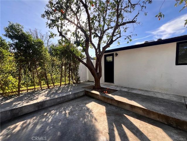 19521 Welby Way, Reseda, CA 91335