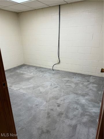 16478 St Rt 45, Wellsville, OH 43968