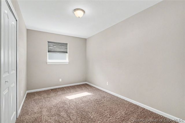 115 Glenmill Road, New Albany, IN 47150