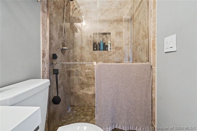 115 Glenmill Road, New Albany, IN 47150