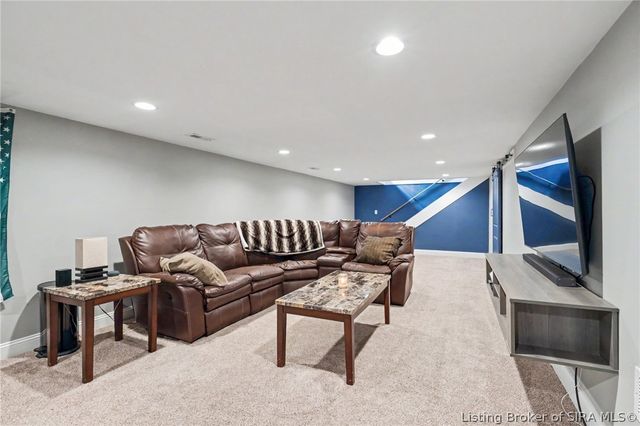 115 Glenmill Road, New Albany, IN 47150