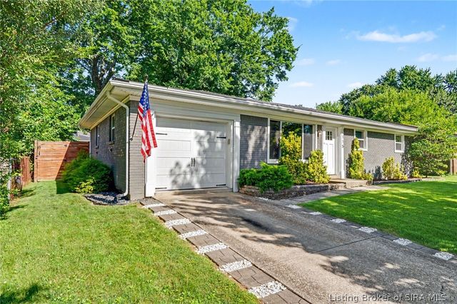 115 Glenmill Road, New Albany, IN 47150