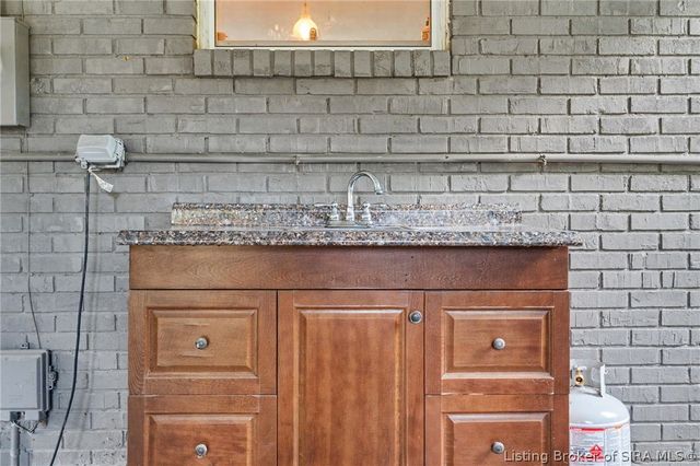 115 Glenmill Road, New Albany, IN 47150