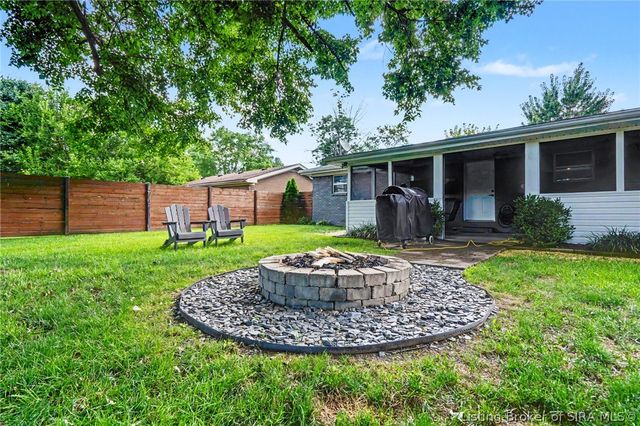 115 Glenmill Road, New Albany, IN 47150