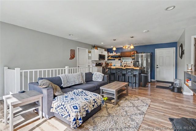 115 Glenmill Road, New Albany, IN 47150