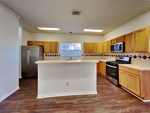 2911 Linda Drive, Pearland, TX 77584