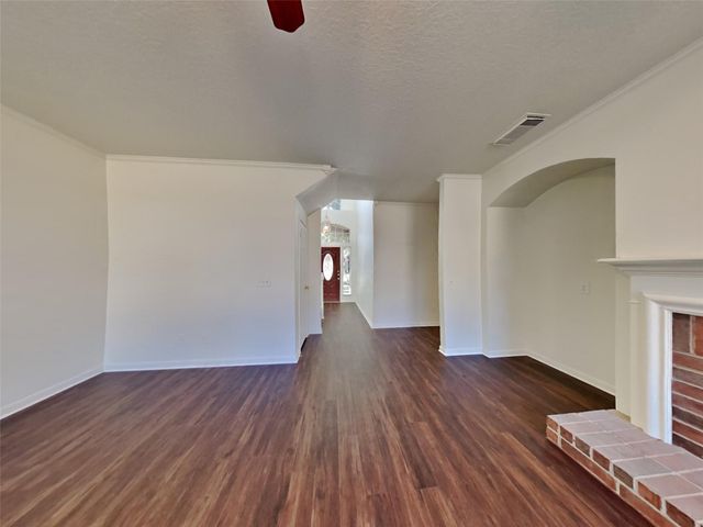 2911 Linda Drive, Pearland, TX 77584