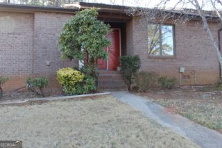 1517 Stoneleigh Way, Stone Mountain, GA 30088