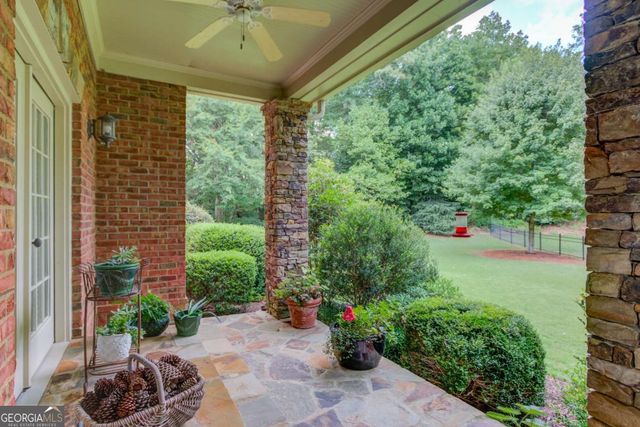 2450 Shumard Oak Drive, Braselton, GA 30517