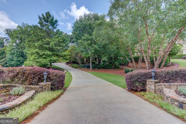 2450 Shumard Oak Drive, Braselton, GA 30517