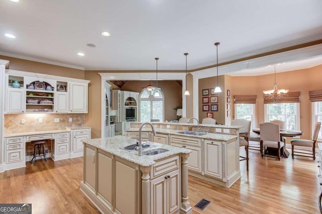 2450 Shumard Oak Drive, Braselton, GA 30517