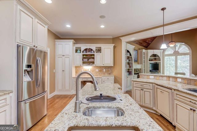 2450 Shumard Oak Drive, Braselton, GA 30517