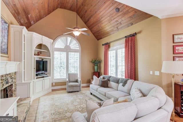 2450 Shumard Oak Drive, Braselton, GA 30517