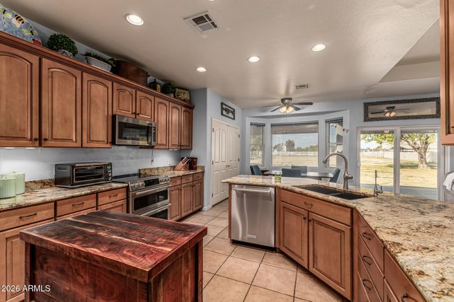 2730 E AZALEA Court, Gilbert, AZ 85298