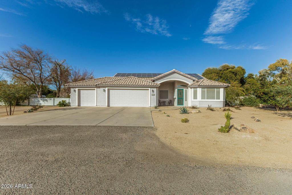 2730 E AZALEA Court, Gilbert, AZ 85298