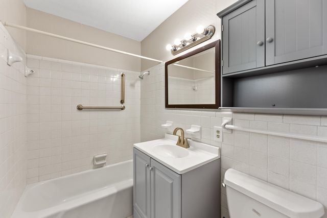 3150 S Elpyco St., Wichita, KS 67207