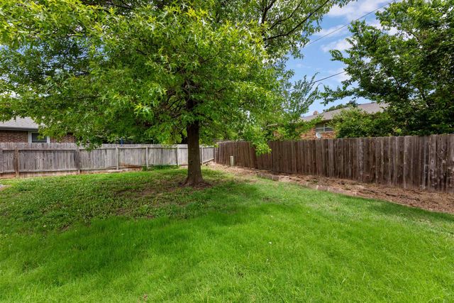 3150 S Elpyco St., Wichita, KS 67207