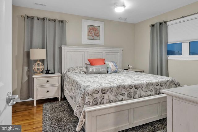139 JEREMY LN, Manahawkin, NJ 08050