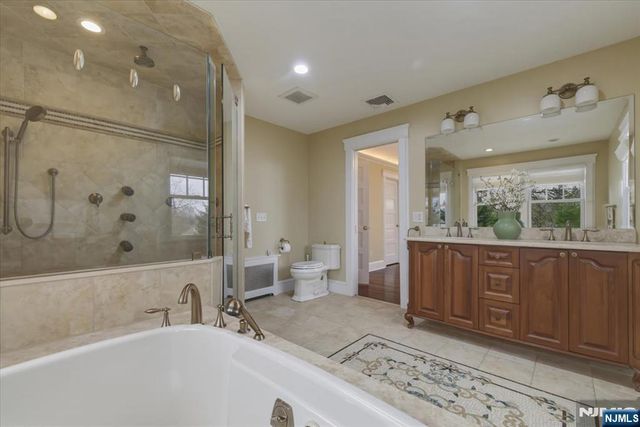 157 Melrose Place, Ridgewood, NJ 07450