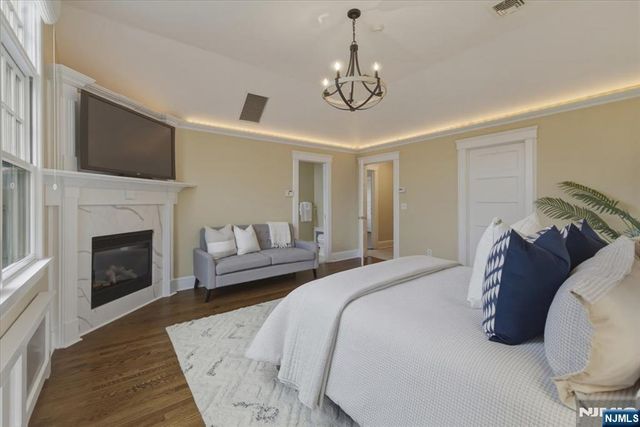 157 Melrose Place, Ridgewood, NJ 07450