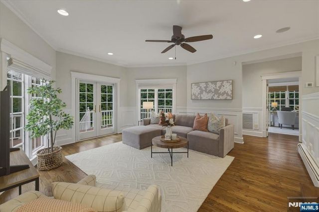 157 Melrose Place, Ridgewood, NJ 07450