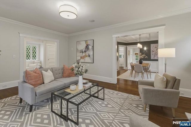 157 Melrose Place, Ridgewood, NJ 07450