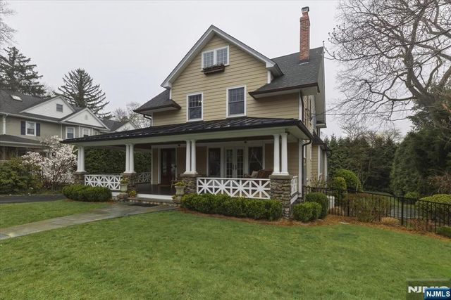 157 Melrose Place, Ridgewood, NJ 07450