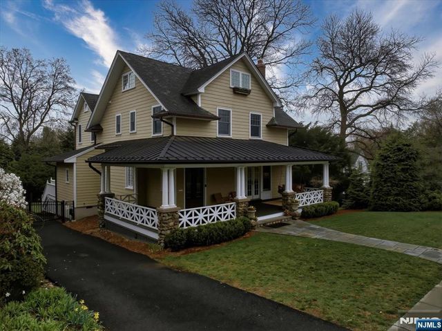 157 Melrose Place, Ridgewood, NJ 07450
