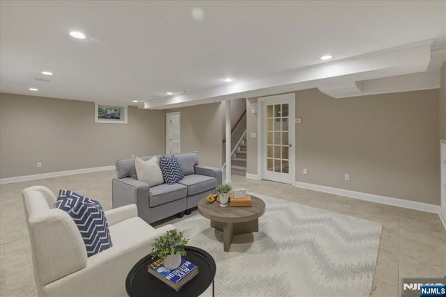 157 Melrose Place, Ridgewood, NJ 07450