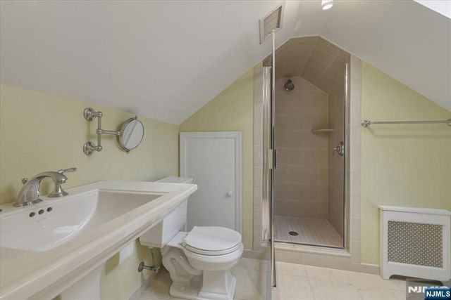 157 Melrose Place, Ridgewood, NJ 07450