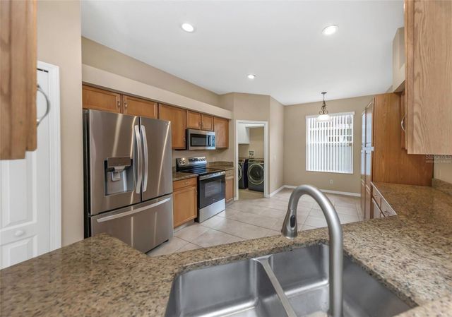 7754 STONELEIGH DRIVE, Land O Lakes, FL 34637