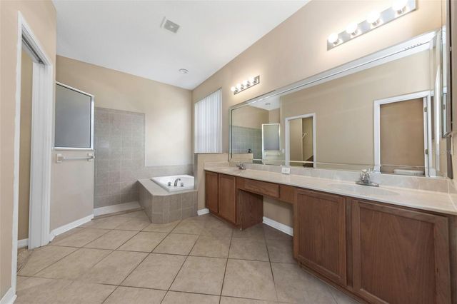 7754 STONELEIGH DRIVE, Land O Lakes, FL 34637