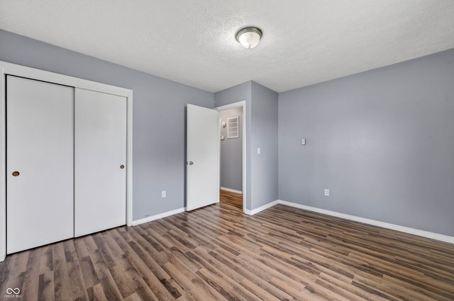 420 N Jackson Park Drive, Seymour, IN 47274
