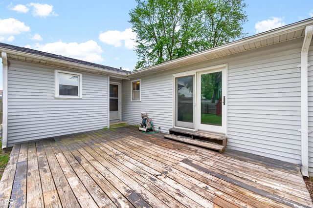 420 N Jackson Park Drive, Seymour, IN 47274