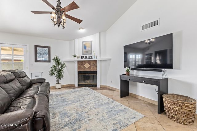 3861 E SALINAS Street, Phoenix, AZ 85044