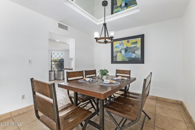 3861 E SALINAS Street, Phoenix, AZ 85044