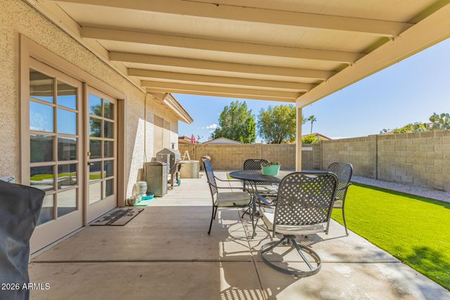 3861 E SALINAS Street, Phoenix, AZ 85044