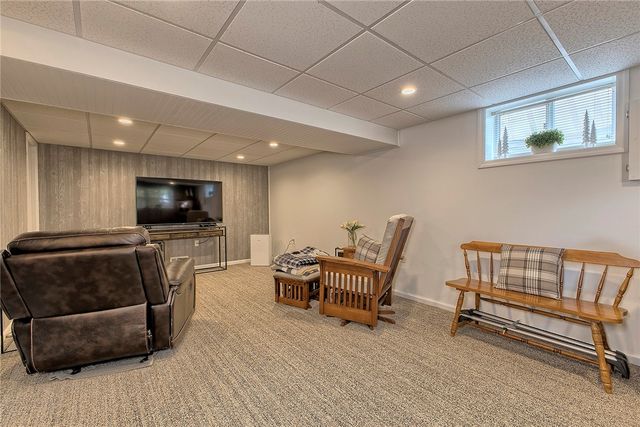 65 W Glennis Drive, Hempfield Twp, PA 15601