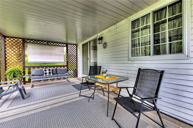 65 W Glennis Drive, Hempfield Twp, PA 15601