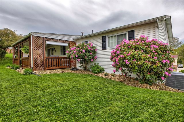 65 W Glennis Drive, Hempfield Twp, PA 15601